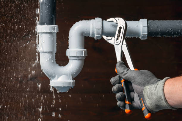 Professional Leak Detection technician working in Thomastown, MS